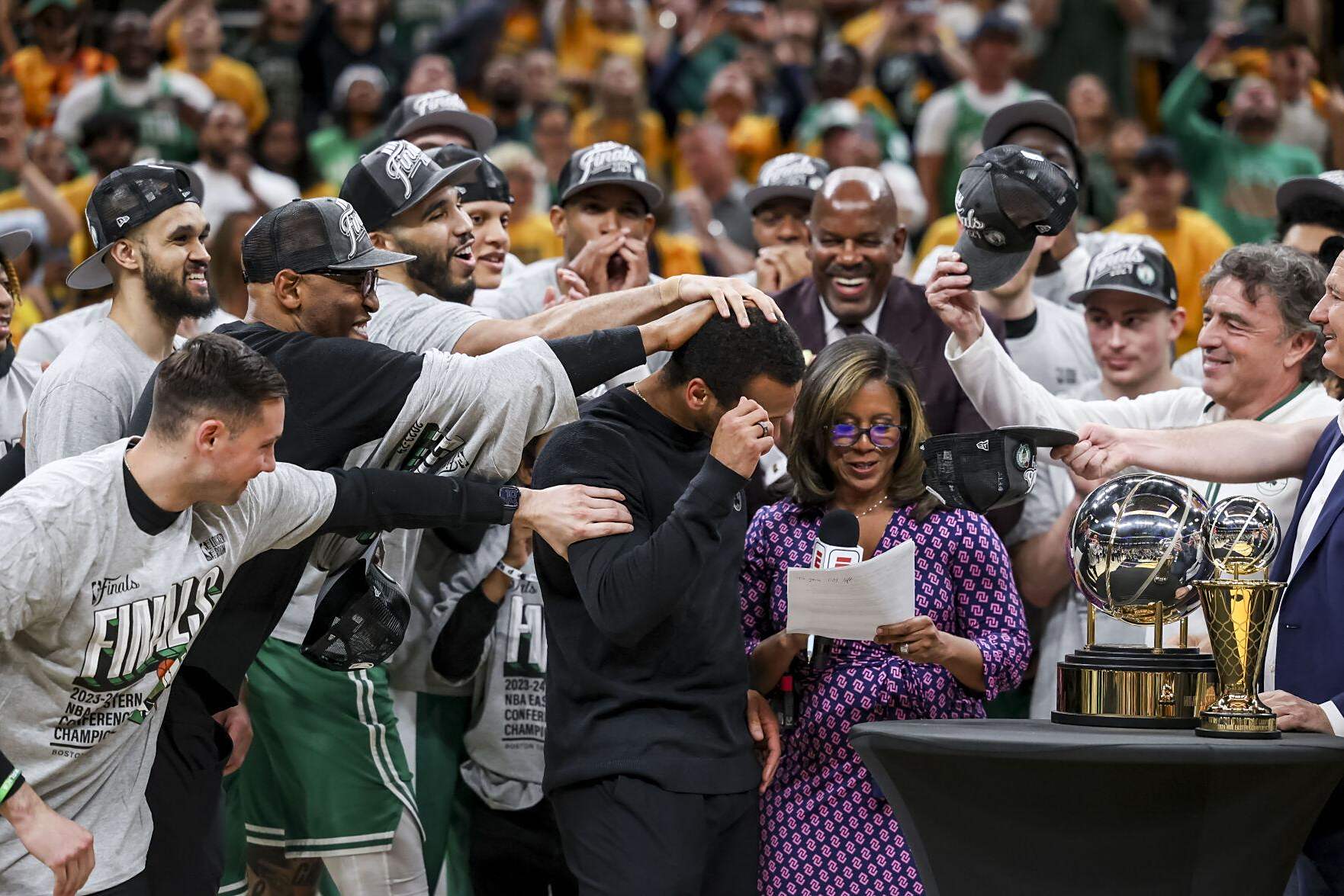 波士顿凯尔特人发布备战花絮，清晨篮板制胜，欧冠任务艰巨，团队化学反应显著的简单介绍