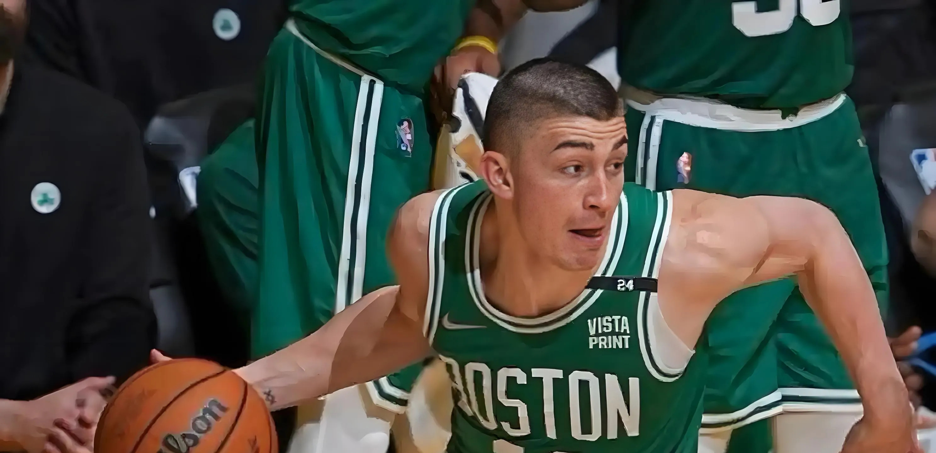 波士顿凯尔特人发布备战花絮，清晨篮板制胜，欧冠任务艰巨，团队化学反应显著的简单介绍